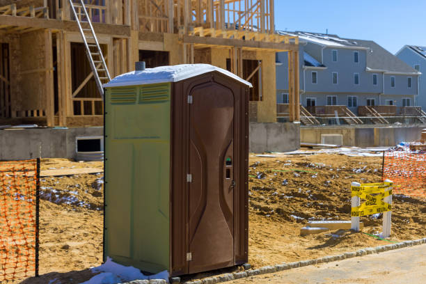 Portable Toilet Options We Offer in Eagle Lake, WI